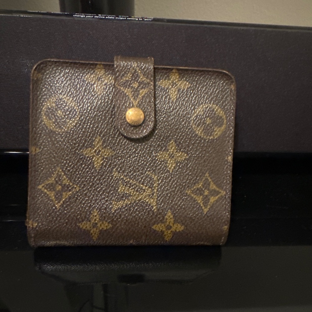 Authentic LV SM AGENDA WALLET